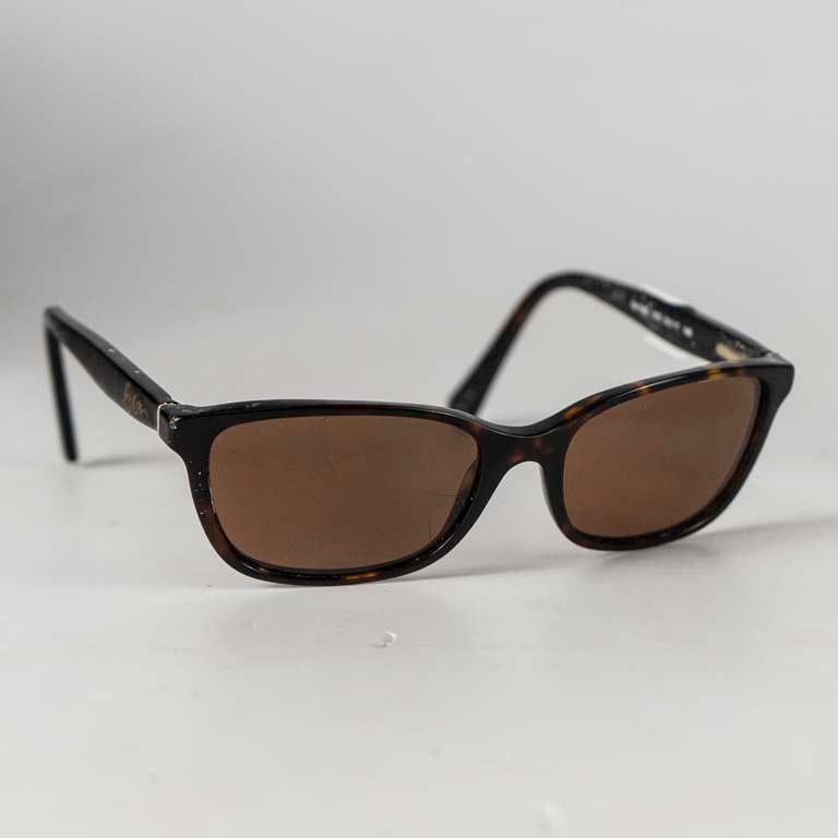 Lote siguiente: Par de lentes de sol Ralph Lauren