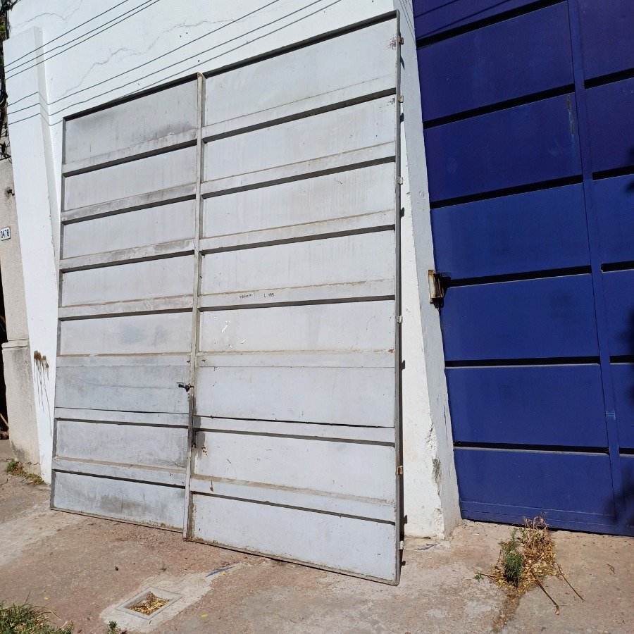 Puerta de galpón en hierro y chapa para venta - imagen 3