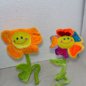 Lote de Juguetes: Peluches, Pistolas, Reproductor CD Panasonic y Más - imagen 17