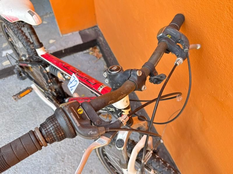 Bicicleta de Montaña R24 con Amortiguadores y Cambios Shimano - imagen 3