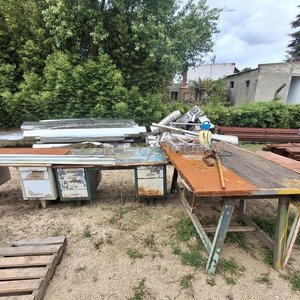 Lote siguiente: Mesa de Trabajo y Muebles de Oficina Metálicos