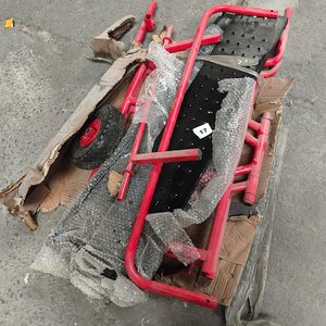 Lote siguiente: Andamio Plegable Desarmable con Ruedas