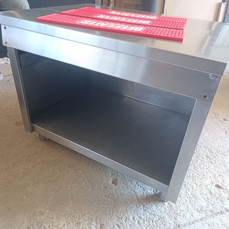 Mesa auxiliar con estante todo en acero inoxidable - imagen 4