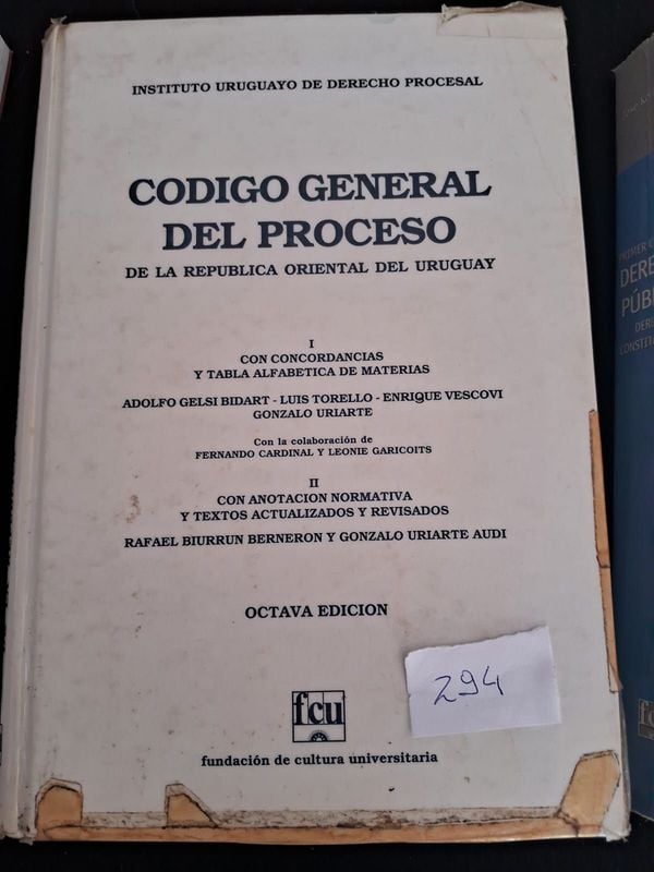 GRAN LIQUIDACIÓN DESTACAMOS COLECCIÓN DE LIBROS Y VINILOS, ADORNOS VINTAGE
