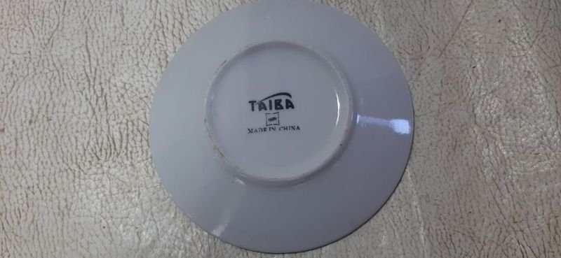 Juego de té chino con tazas, platos y azucarero - imagen 2