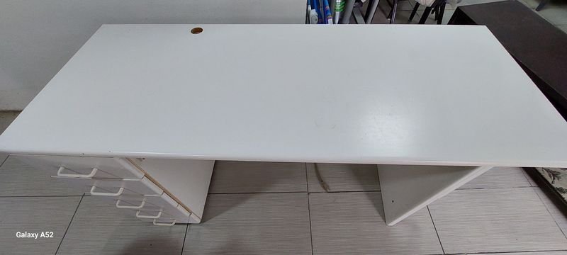 Escritorio blanco en MDF de excelente calidad - imagen 4