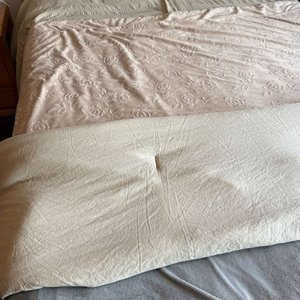 Cama de Dos Plazas con Cabecera Esterillada en Madera - imagen 2