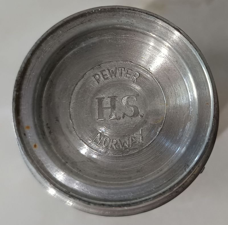 Vaso de Estaño Noruego - Pieza de Arte - imagen 3