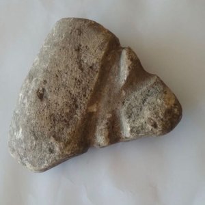 Lote anterior: Hacha Indígena de Piedra Antigua, Arma Contundente