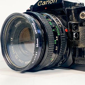 Cámara Fotográfica Canon A-1 con Lente Vivitar y Correa - imagen 2