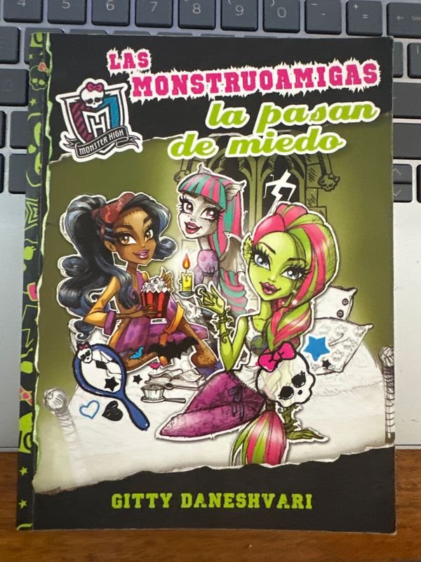 Libro Las Monstruoamigas La Pasan de Miedo de Gitty Daneshvari