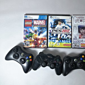 Lote de 4 Joysticks de Consola y 3 Videojuegos de PC en Caja - imagen 2