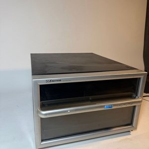 Heladera de Vinos Emerson 110V - imagen 4