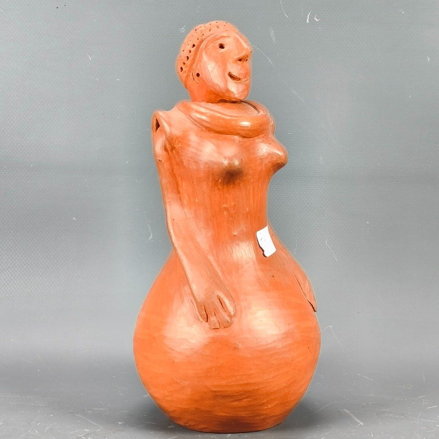 Botella antropomorfa en cerámica con diseño de mujer - imagen 2