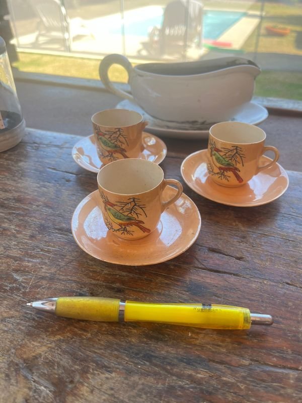 Lote de cerámica y porcelana para el hogar - imagen 17