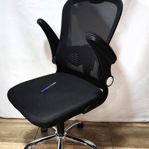 Silla de Oficina Ergonómica Negra con Respaldo Lumbar y Apoya Cabezas - imagen 3