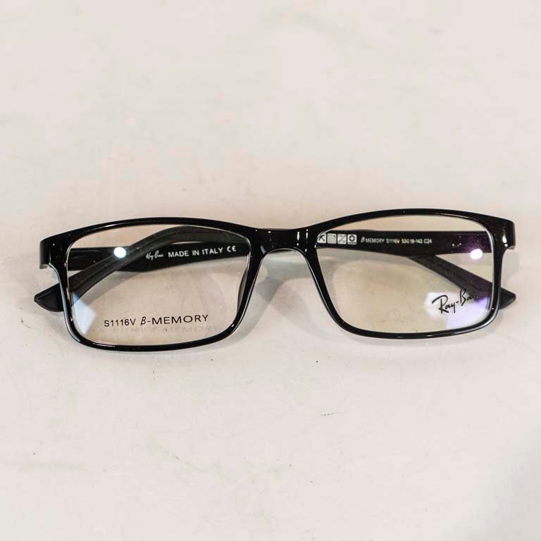 Lote siguiente: Lentes Ray-Ban S1116V B-MEMORY