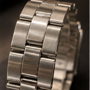 Reloj Bulova TFX Rectangular Acero Inoxidable con Estuche - imagen 6