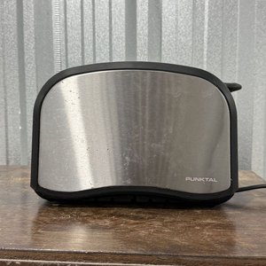 Lote siguiente: Tostadora Punktal Acero Inoxidable y Plástico Negro