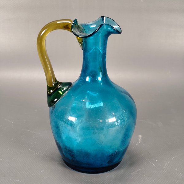 Jarra de Vidrio Azul con Asa Amarilla y Verde - imagen 1