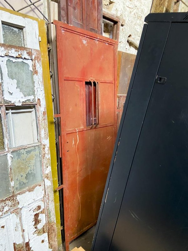 Puerta Doble Chapa Roja con Antióxido y Ventana 197x80 cm - imagen 1