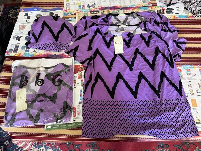 Blusa Morada con Diseño Zigzag Marca BBG Talle XL