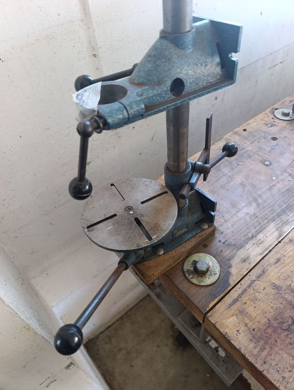 Lote siguiente: Soporte para taladro de buena calidad