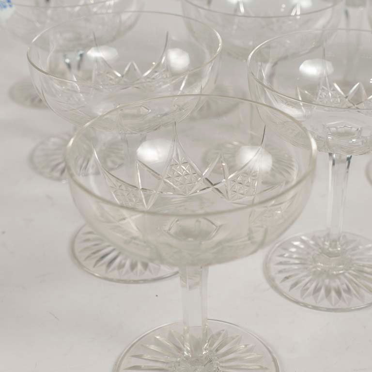 Copas de cristal antiguo talladas para champagne - imagen 2