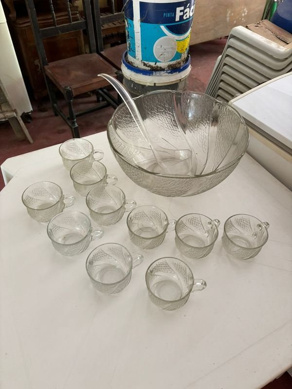 Ponchera de vidrio con 10 tazas y cucharón - imagen 3