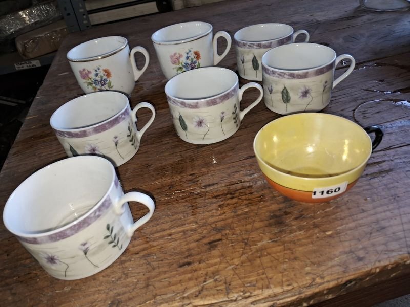 Lote de tazas cerámicas con patrón floral - imagen 2