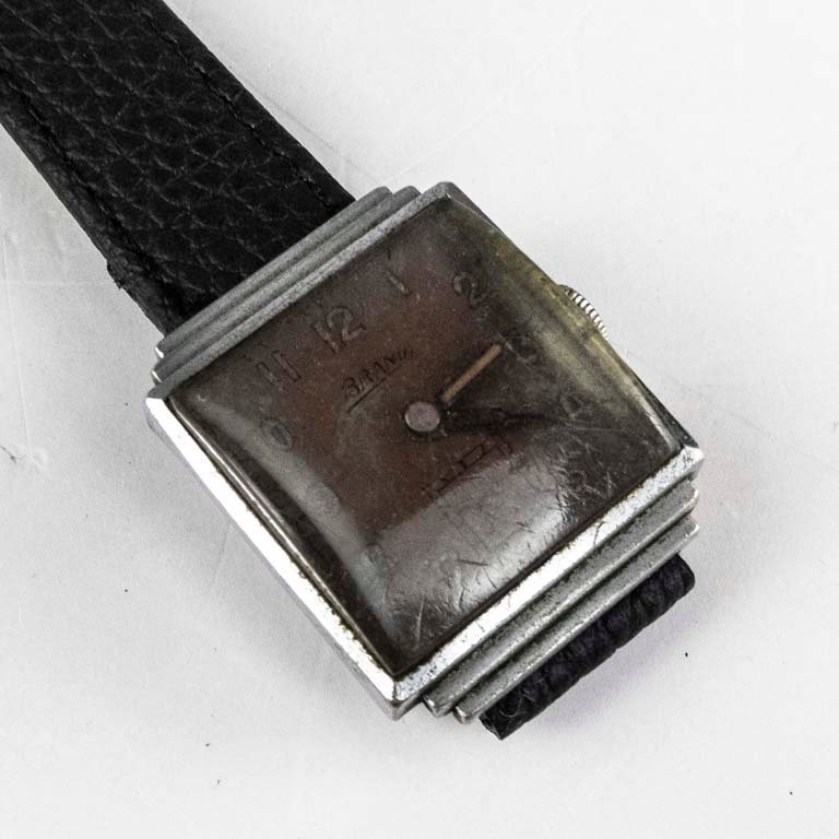 Reloj Brano de Cuero con Cara de Plata y Cinturón Metálico - imagen 1