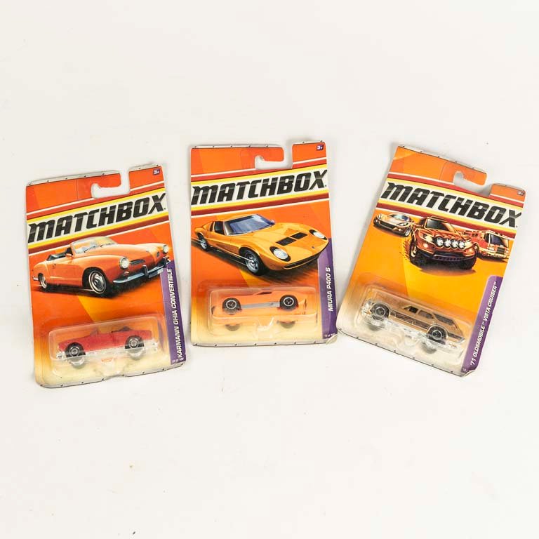 3 autos colección Matchbox en su blister original