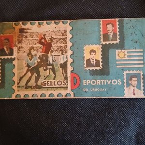 Lote anterior: Álbum "Sellos Deportivos del Uruguay" (1953) - Figuras del Fútbol y Otros Deportes