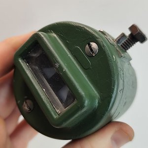 Farol de Posición para Vehículo Militar Verde - imagen 1