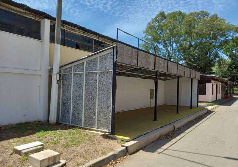 Item 893993 - Image 0