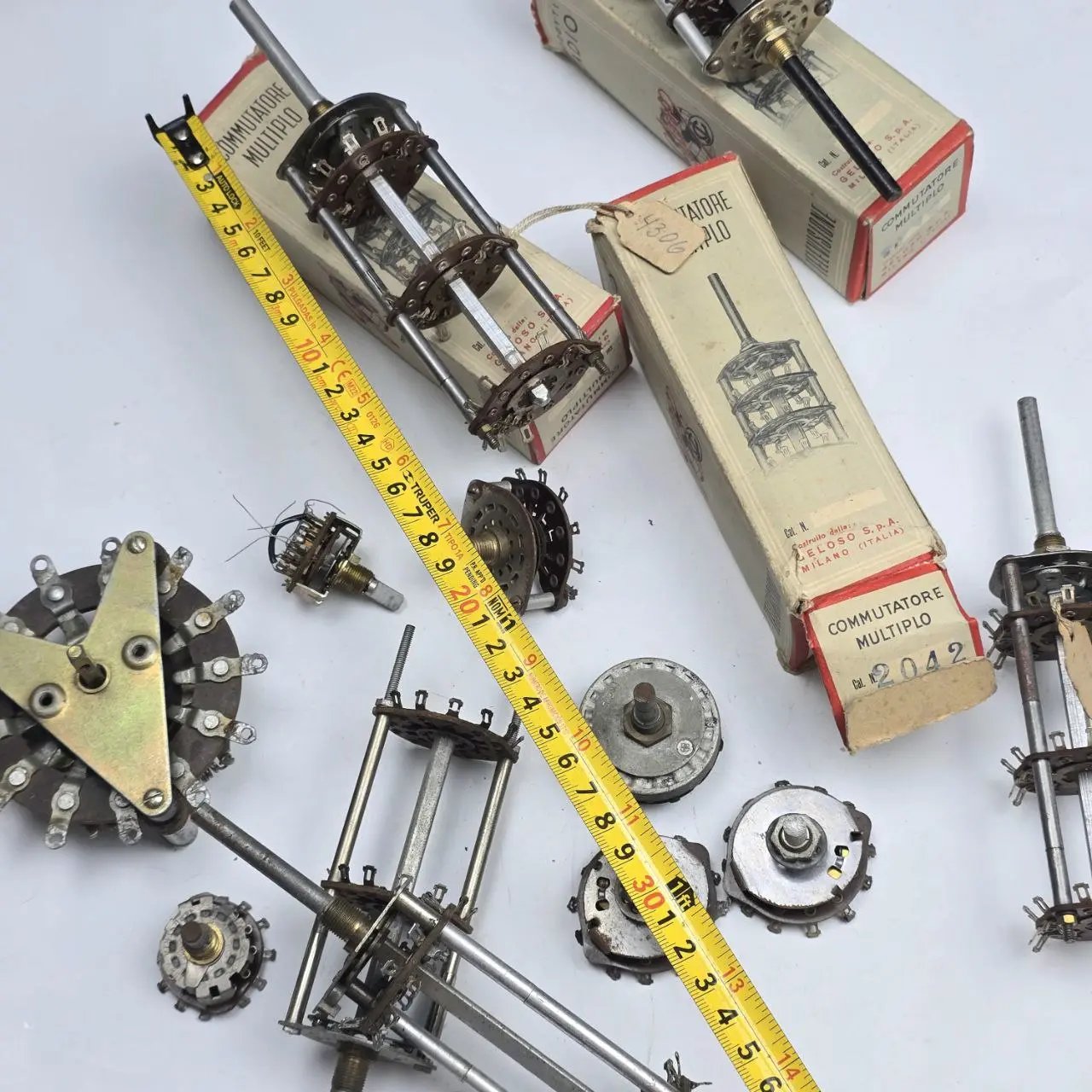 Item lote-08-conmutadores-varios-3-nuevos-en-caja - Image 4