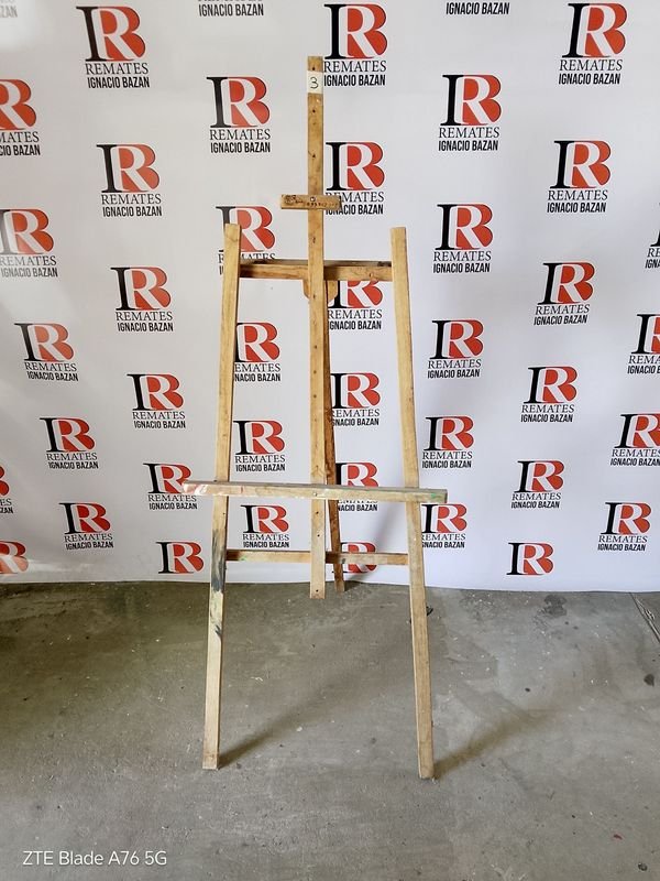 Trípode para cuadros de madera con estructura de trípode - imagen 1