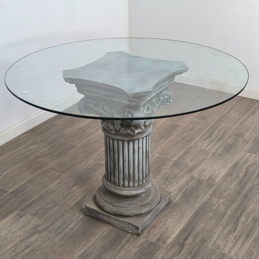 Mesa de comedor con tapa redonda de vidrio y pie columna - imagen 4