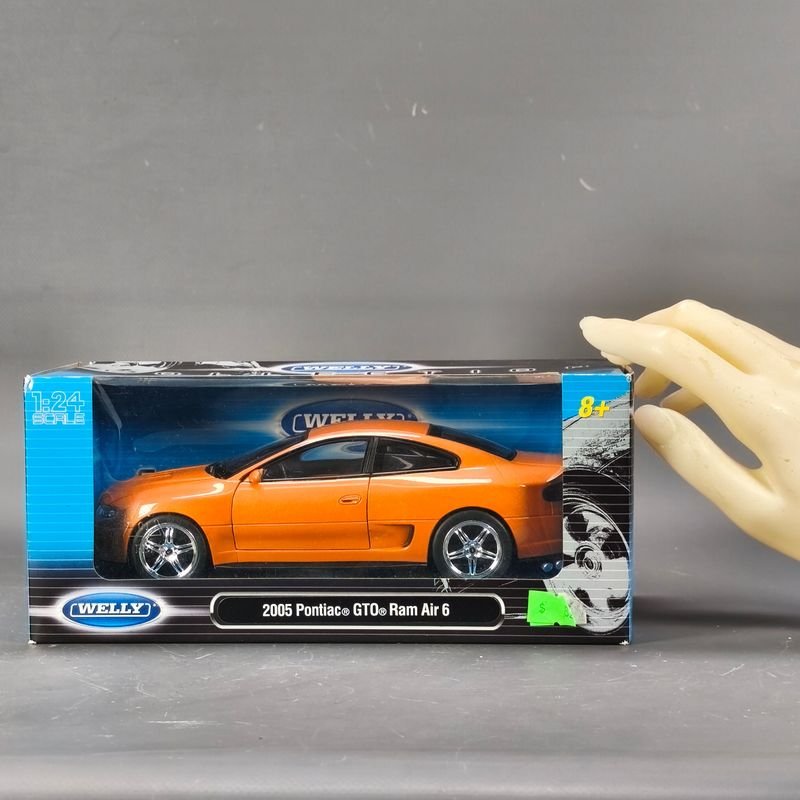 Modelo de coche de Pontiac GTO en escala 1/24, edición limitada de metal - imagen 2
