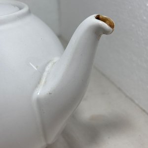 Juego de Té y Café Olmos de Porcelana Blanca con Detalles Dorados - imagen 13