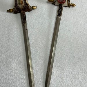 Dos Abrecartas Españoles con Escudos de Toledo - imagen 3
