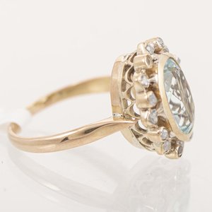 Anillo de Oro 18k con Aguamarina Central y Diamantes Alrededor - imagen 2