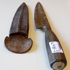 Cuchillo Criollo Artesanal con Vaina, Hoja "MELO" de 14cm - imagen 1