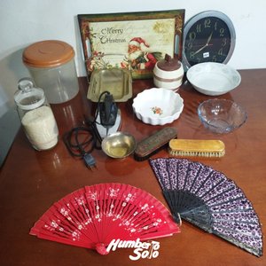 Plancha Eléctrica Antigua y Varios Artículos Decorativos y de Cocina - imagen 1
