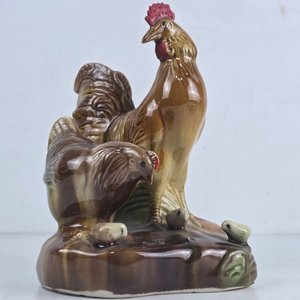 Grupo de cerámica: gallo, gallina y pollitos - imagen 2
