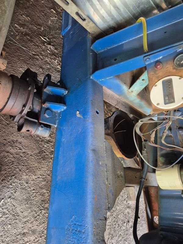 Máquina de bombeo de agua con plataforma de hierro y neumáticos - imagen 5