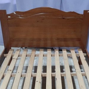 Cama de 2 Plazas de Madera con Bulones - imagen 2