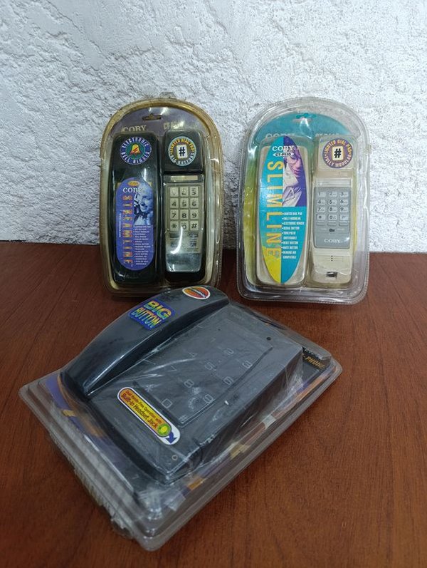 Teléfonos y accesorios en mal estado