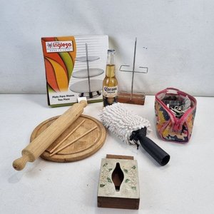 Surtido de Utensilios de Cocina y Bazar: Plato de Tres Pisos Tienda Inglesa, Cortantes, Palo de Amasar y Más - imagen 1