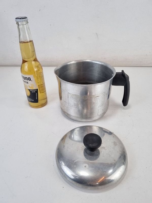 Jarra Hervidora Con Tapa de Metal - imagen 3